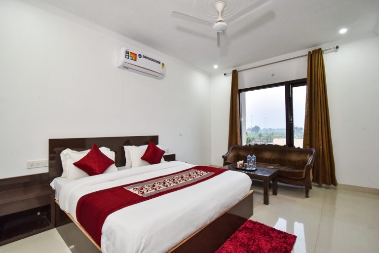 Hotel Royal Place, Tarn Taran