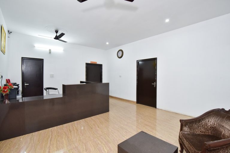 Hotel Royal Place, Tarn Taran