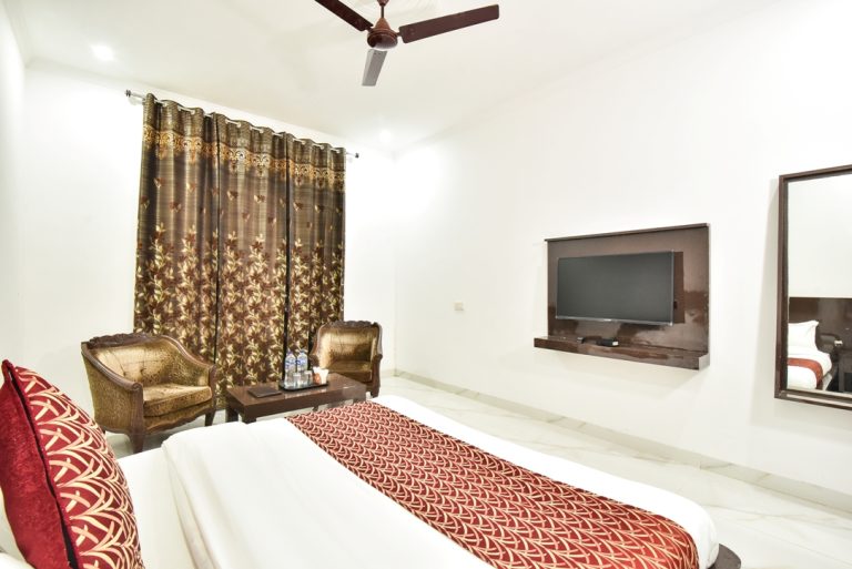 Hotel Royal Place, Tarn Taran