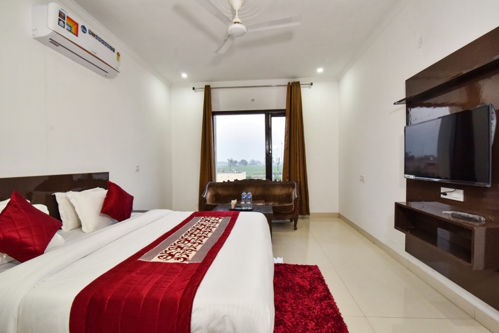 best hotel in tarn taran